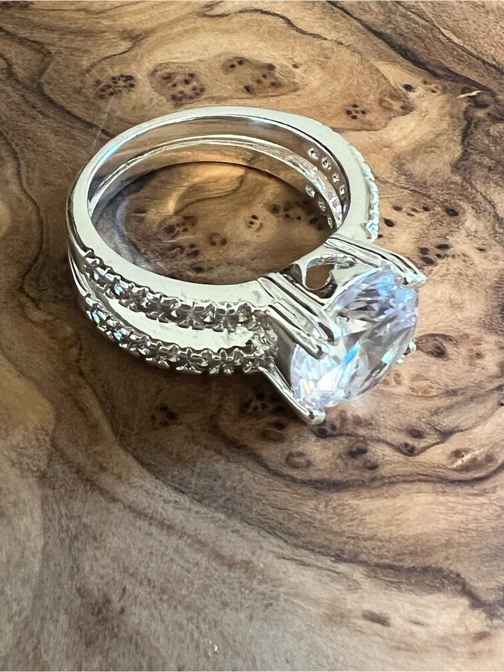 Classic Silver-Tone Double Band Cubic Zirconia solitaire ring size 5